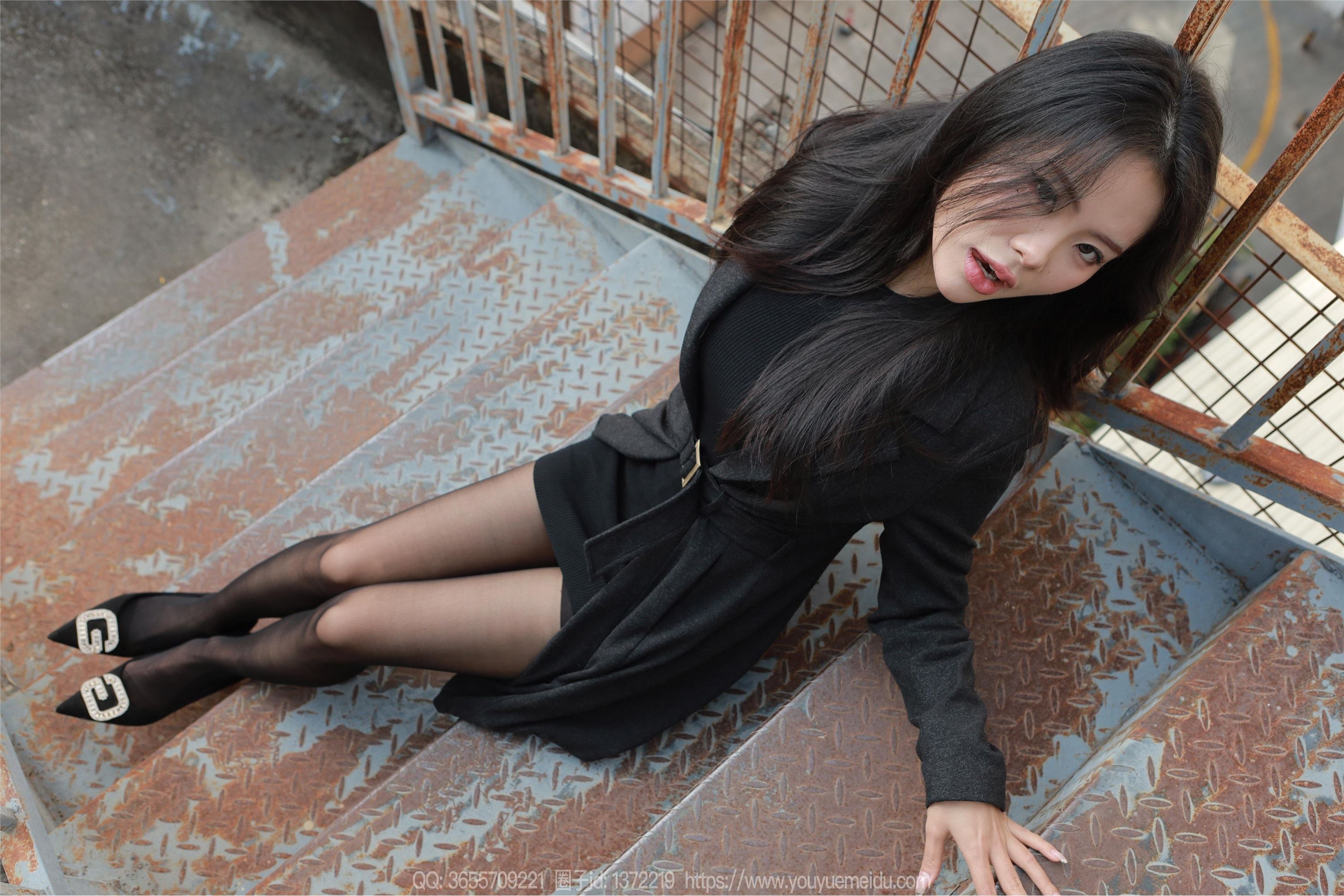 IESS异思趣向  2025.01.02 丝享家 1940 兔兔《黑丝女人》